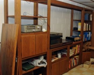 LARGE WALL UNIT ~ YOU MOVE!!!