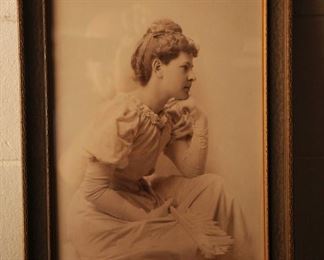 VICTORIAN FRAMED PICTURE