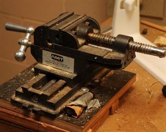 AMT DRILL PRESS VICE