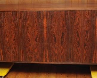 MID-CENTURY MODERN ROSEWOOD PACE COLLECTION CURVED EDGE CREDENZA LEON ROSEN DESIGN 