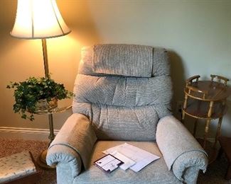 Like new La-Z-Boy purchased in 2018