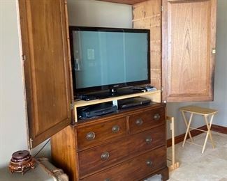 5/ $450 NOW was $950 English Mahogany Linen Press Georgian c.1840	takes up to 42"TV - 4'L x 88"T x 21"D