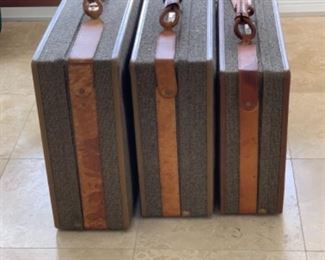 $75 NOW $100 Hartmann luggage set of 3 tweed and leather luggage’s