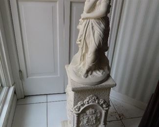 Chalk Vintage Pedestal - Vintage Figurine 
