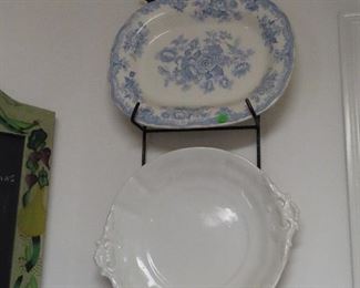Vintage Plates - Plate Hanger