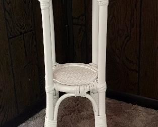 Wicker plant stand