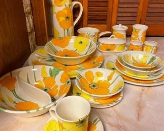 WILD POPPY DINNERWARE BY METLOX