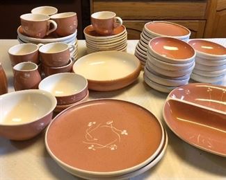 RUSSEL WRIGHT HARKERWARE