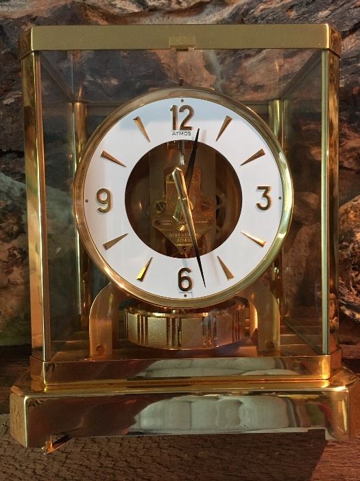 Atmos Jaeger Le Coultre clock