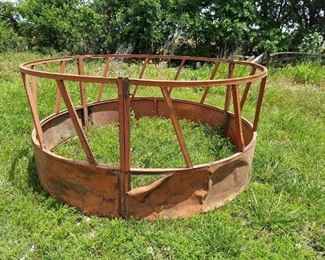 Round Bale Feeder