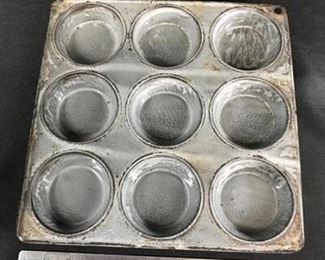 Vintage Muffin Baking Pan