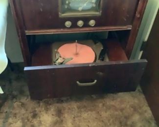 Antique video/phonogram