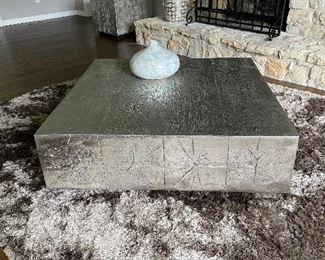 Z Gallerie Indochine Platinum/Grey Rug
Current retail $448
Our PRICE $195.00
7”6 x 9’6”
