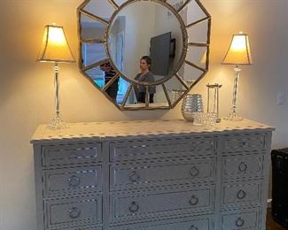 Bernhardt “ Hyde Park” Dresser
Current retail $2800
Our PRICE $1495.00
68”w x 75”h x 20”d
Octagon Mirror $150.00