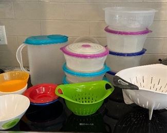 Tupperware Lot, A Couple Pottery Barn Kids Bowls, 2 Colanders, etc.
$18.00
