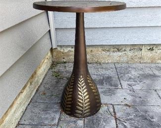Outdoor Table
$30.00