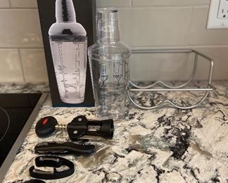 New In Box Houdini Shaker & Misc
$10.00 For All