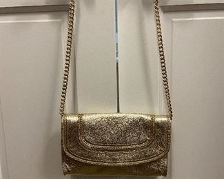 Michael Kors
Gold Bag
$35.00