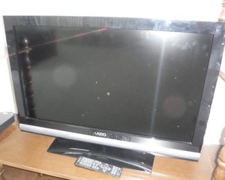 Vizio 32” flatscreen TV