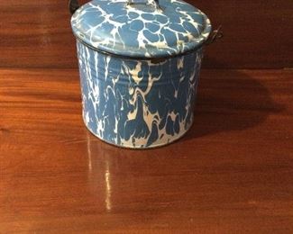 Blue and white swirl granite lunch pail 