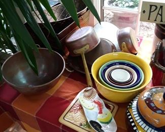 Copper pots and mixing bowl set