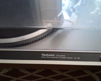 Technics turn table SL-Q2
