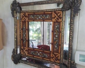 Unique mirror