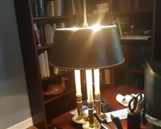 Another fine quality table lamp