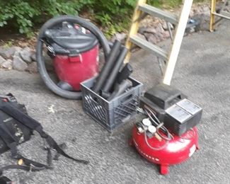Shop vac, compressor