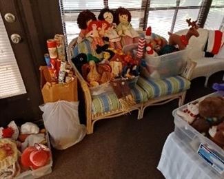 Raggy Annes and wicker love seats/ chairs