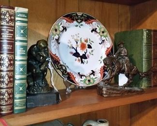 Bronze 'Thinker' statue and Remington's 'The Cowboy' bronze statue