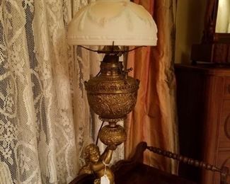 A closer look at the vintage brass lamp