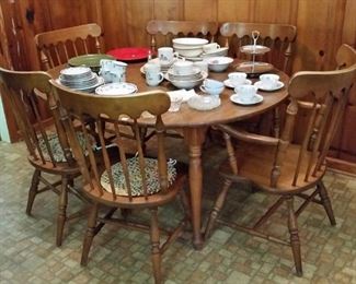 Maple dining table with six dining chairs