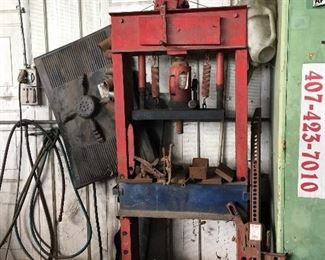 Please note this is a Commercial Heavy Duty Press not one you buy at local parts store