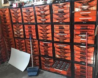 Dorman 4 drawer cabinets
Sold with contents
Have 28