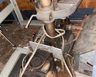522
Drill Press
Drill Press