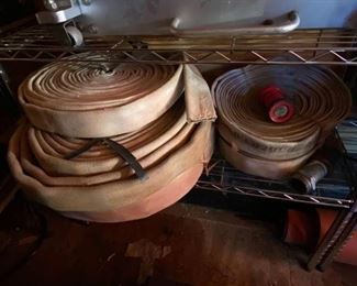 536
3 Fire Hoses
3 Fire Hoses