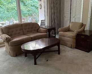Beautiful tufted loveseat with matching chair, coffee table, end table.
