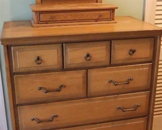 Sumter Cabinet Co, dresser, w/bed and end table 