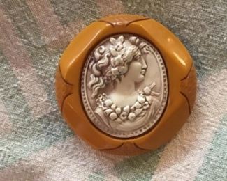 Large Vintage cameo
