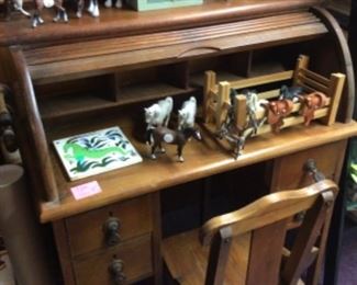 Childs roll top desk, various Breyer’s etc horse toys