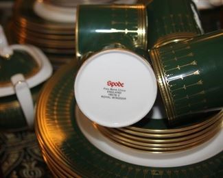 59 piece set of Spode "Royal Windsor" dinner set.