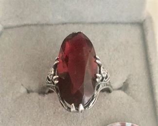 Vintage blood garnet sterling filigree ring