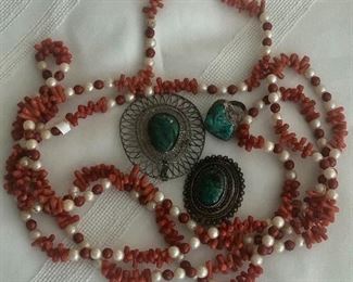 Salmon coral/cultured pearl long necklace