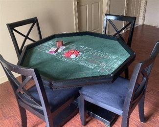 $300 - 8-Player, hardwood 3-in-1 Poker Card Table. Wood Tabletop Side is damaged 