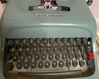 $200 - Vintage Olivetti Underwood Manual Mechanical Portable Typewriter in Light Teal, with Original Case