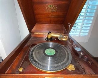 Victrola 