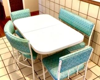 Gorgeous MCM table and chairs