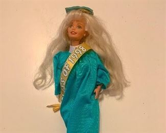 Graduation Barbie 1998