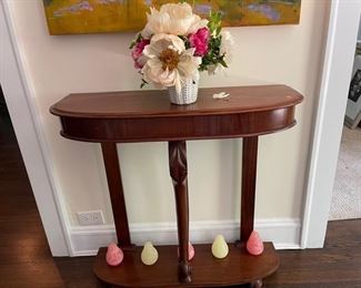 Demilune table